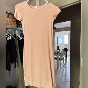 Aritzia tshirt style tight dress
